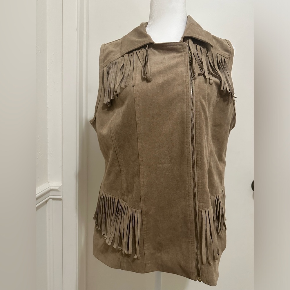 Chico’s Womens Faux Suede Moto Zip Front Vest Fringe Detail Tan Size 2 (L)